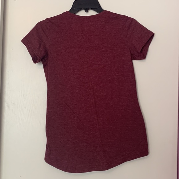 3 Reebok Workout tees - Picture 13 of 14